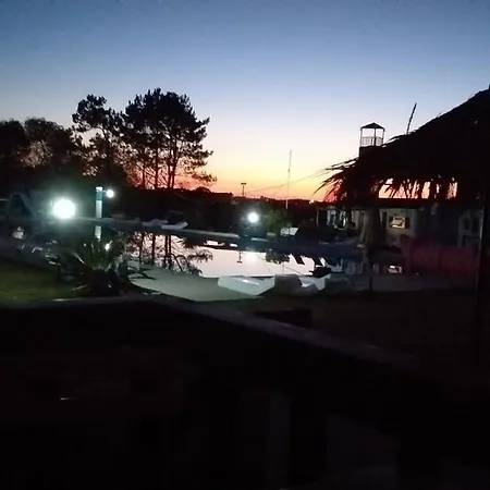 Au Bord De La Piscine 4 Pers 5a Κάμπινγκ